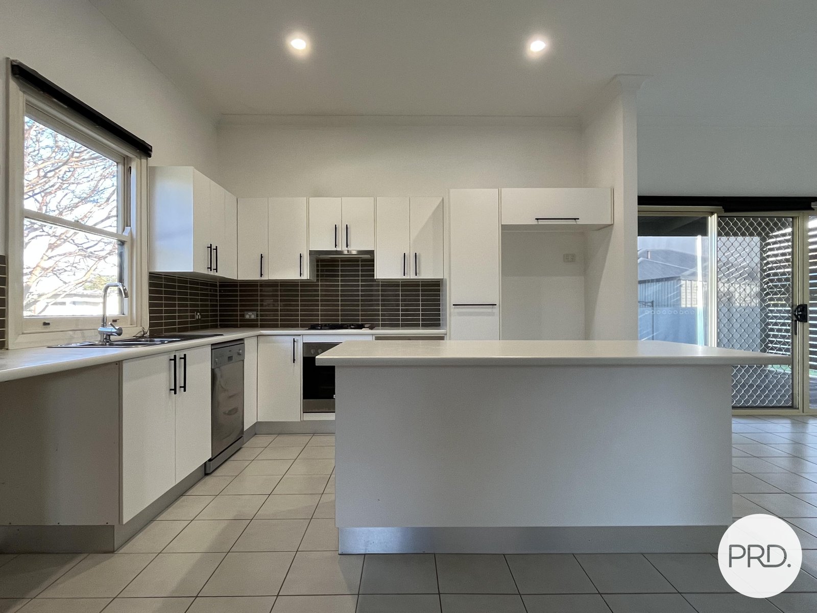 1057 Barooga Street NORTH ALBURY 3