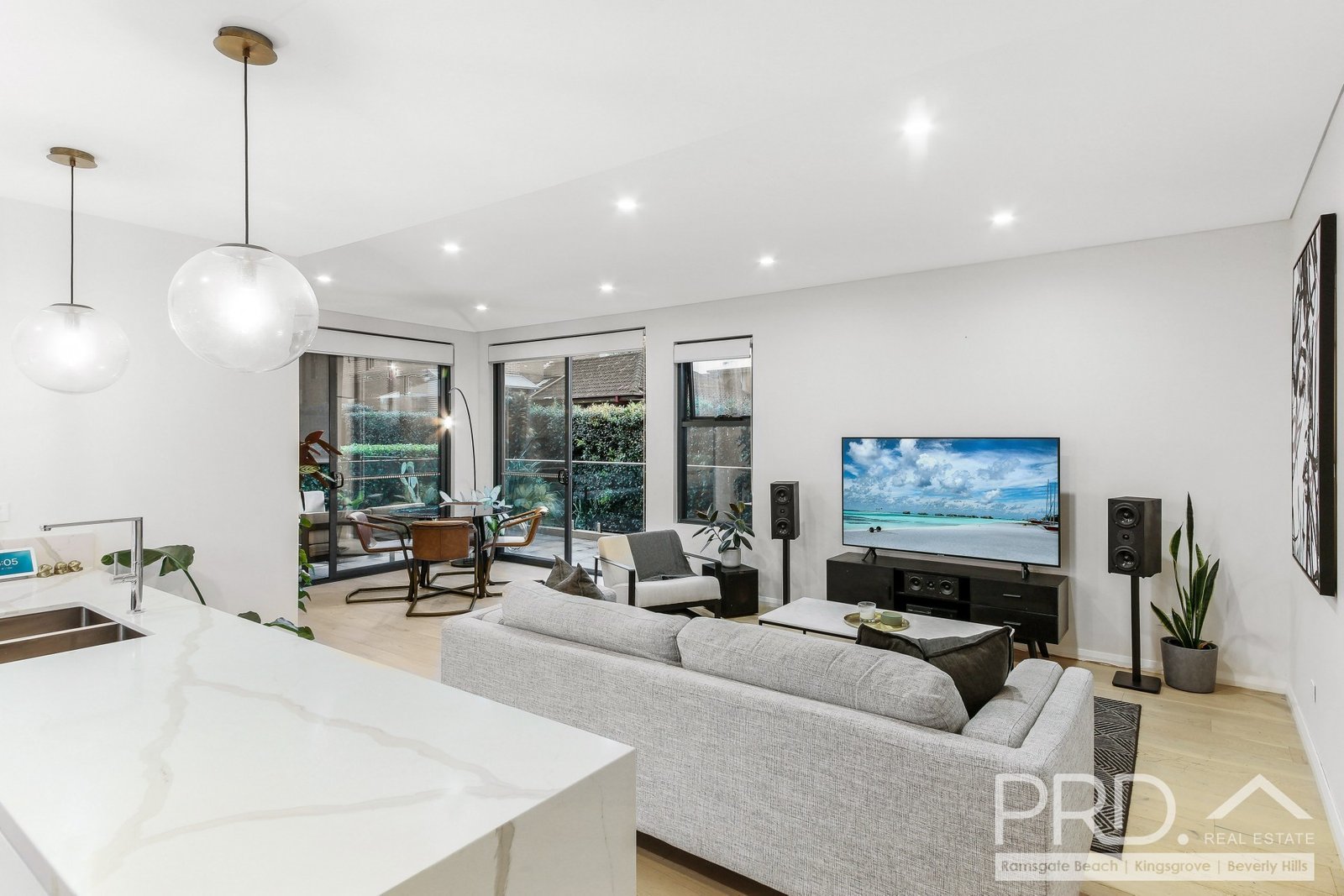 105/7 Pittwater Road GLADESVILLE 9