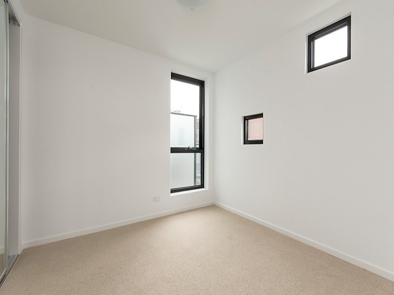 Gallery: 105/8-10 McLarty Place