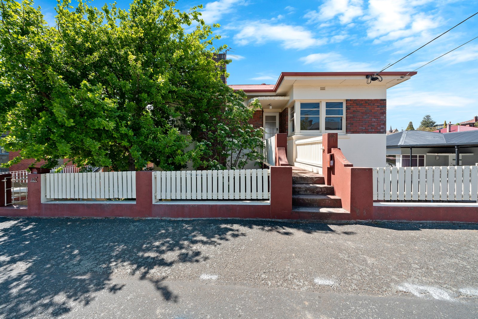 105a Montagu Street NEW TOWN 2