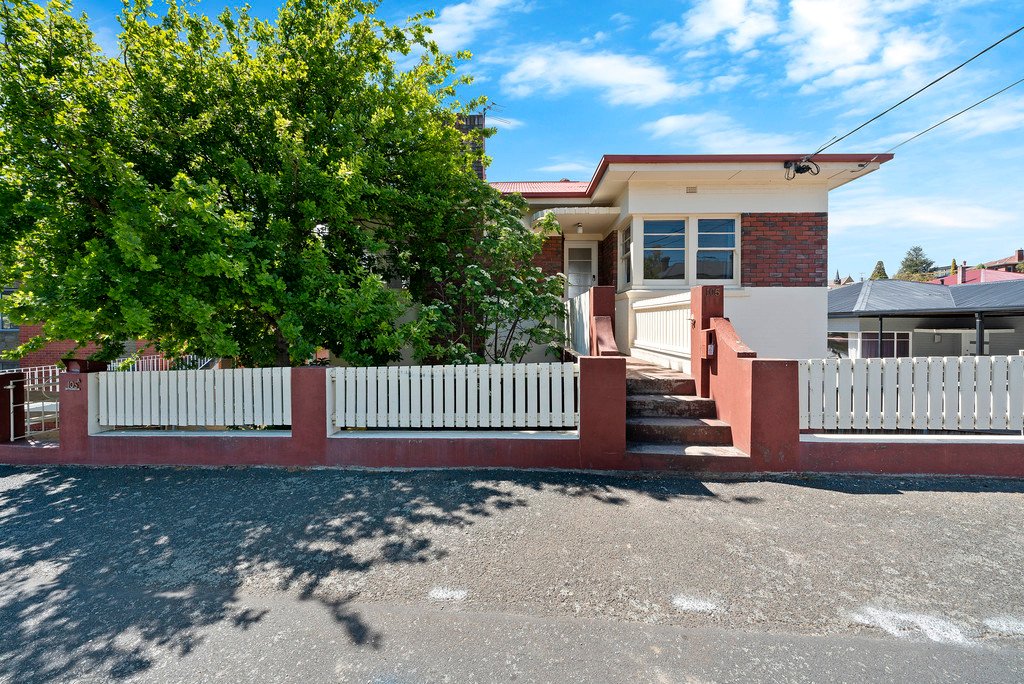 105A Montagu Street NEW TOWN 2