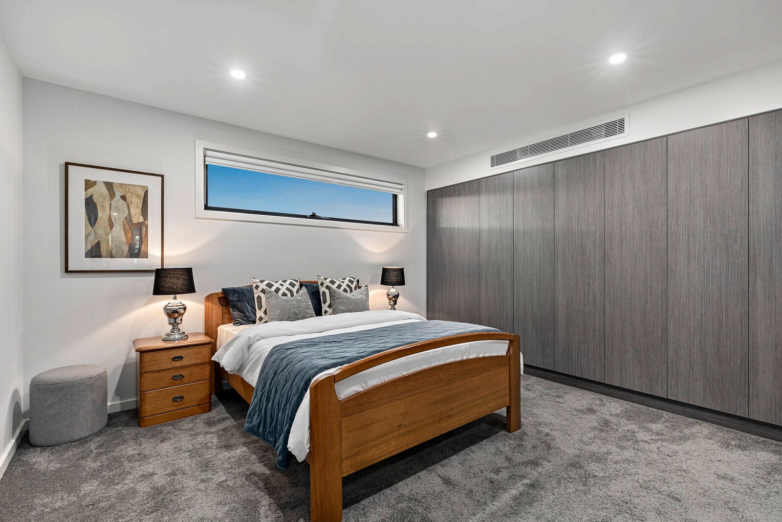 Real Estate and Property in 105B Deakin Street, Bentleigh East, VIC