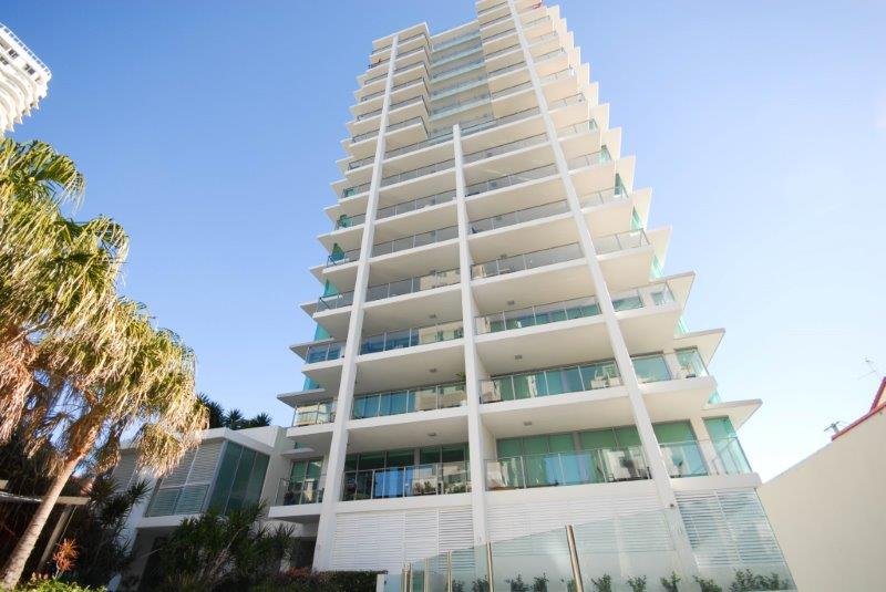 106-108 The Esplanade BURLEIGH HEADS 1