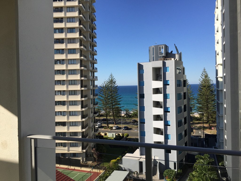 106-108 The Esplanade BURLEIGH HEADS 2