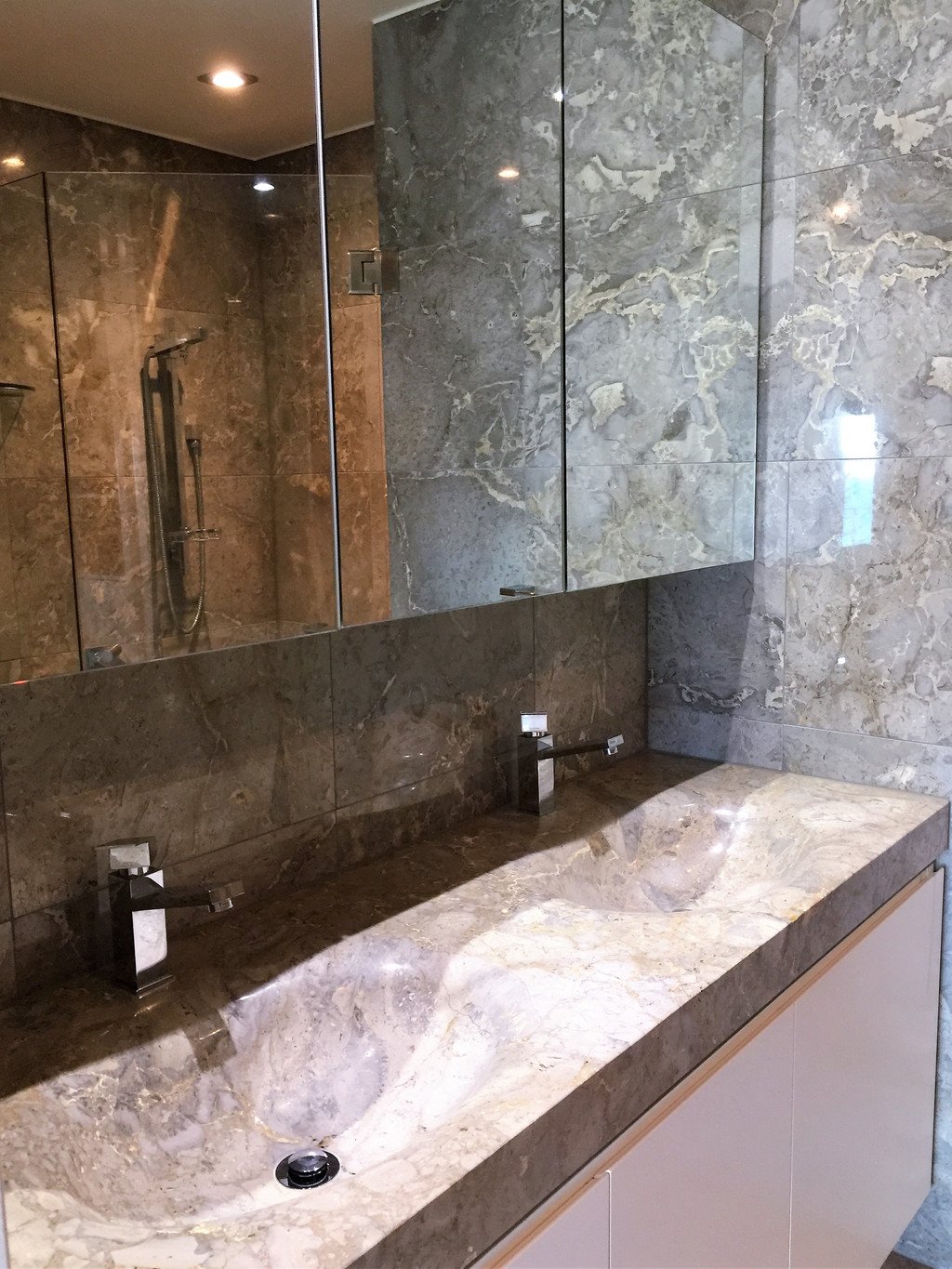 106-108 The Esplanade BURLEIGH HEADS 4