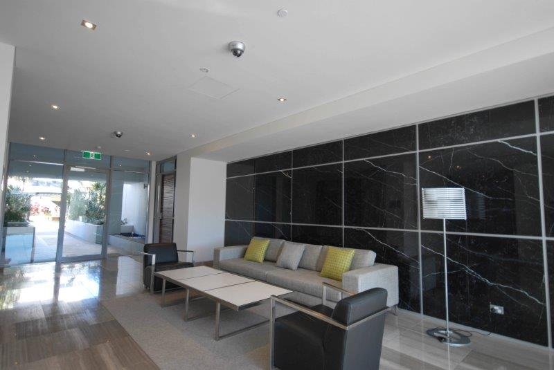 106-108 The Esplanade BURLEIGH HEADS 12