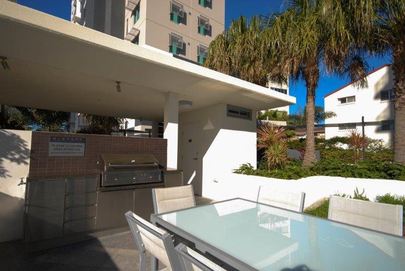 106-108 The Esplanade BURLEIGH HEADS 14