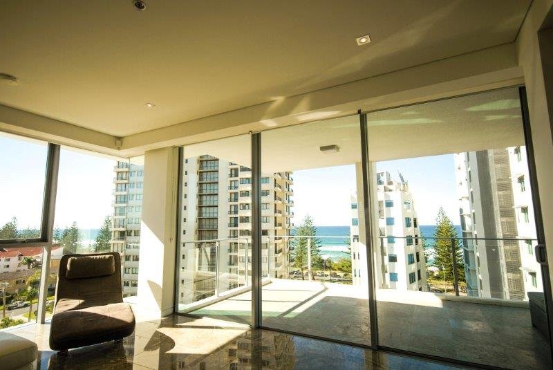 106-108 The Esplanade BURLEIGH HEADS 17