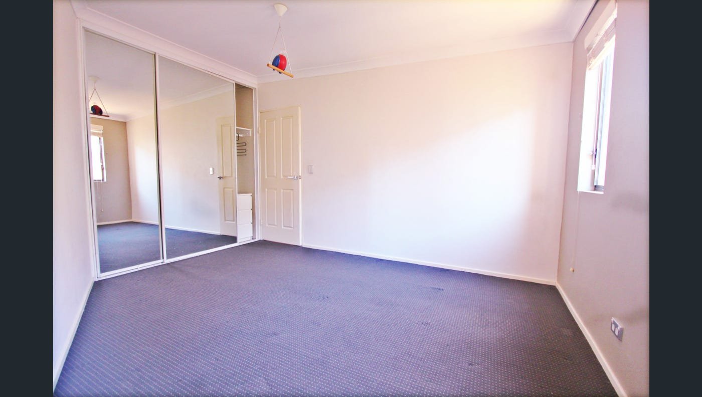 10/6-7 Rena Street SOUTH HURSTVILLE 3