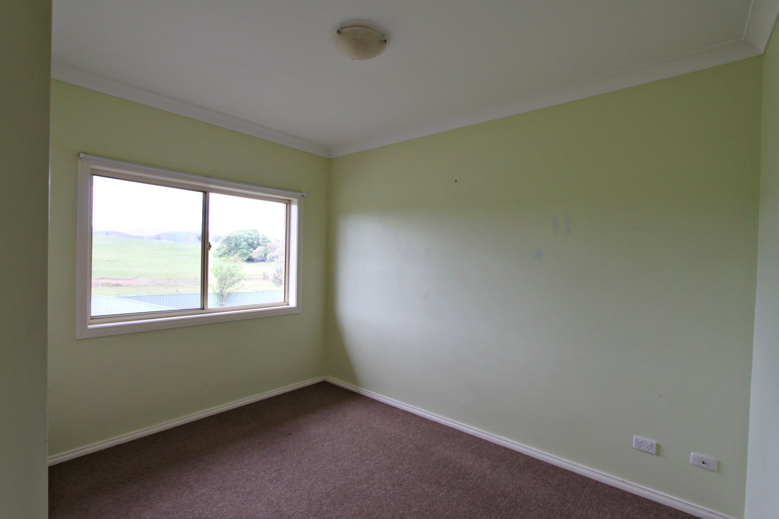 106 Albury Street TUMBARUMBA 10