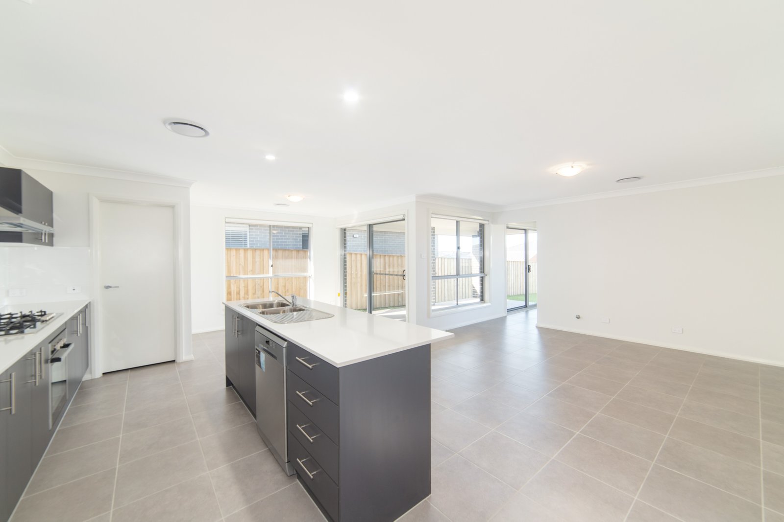 106 Arrowtail Street CHISHOLM 2