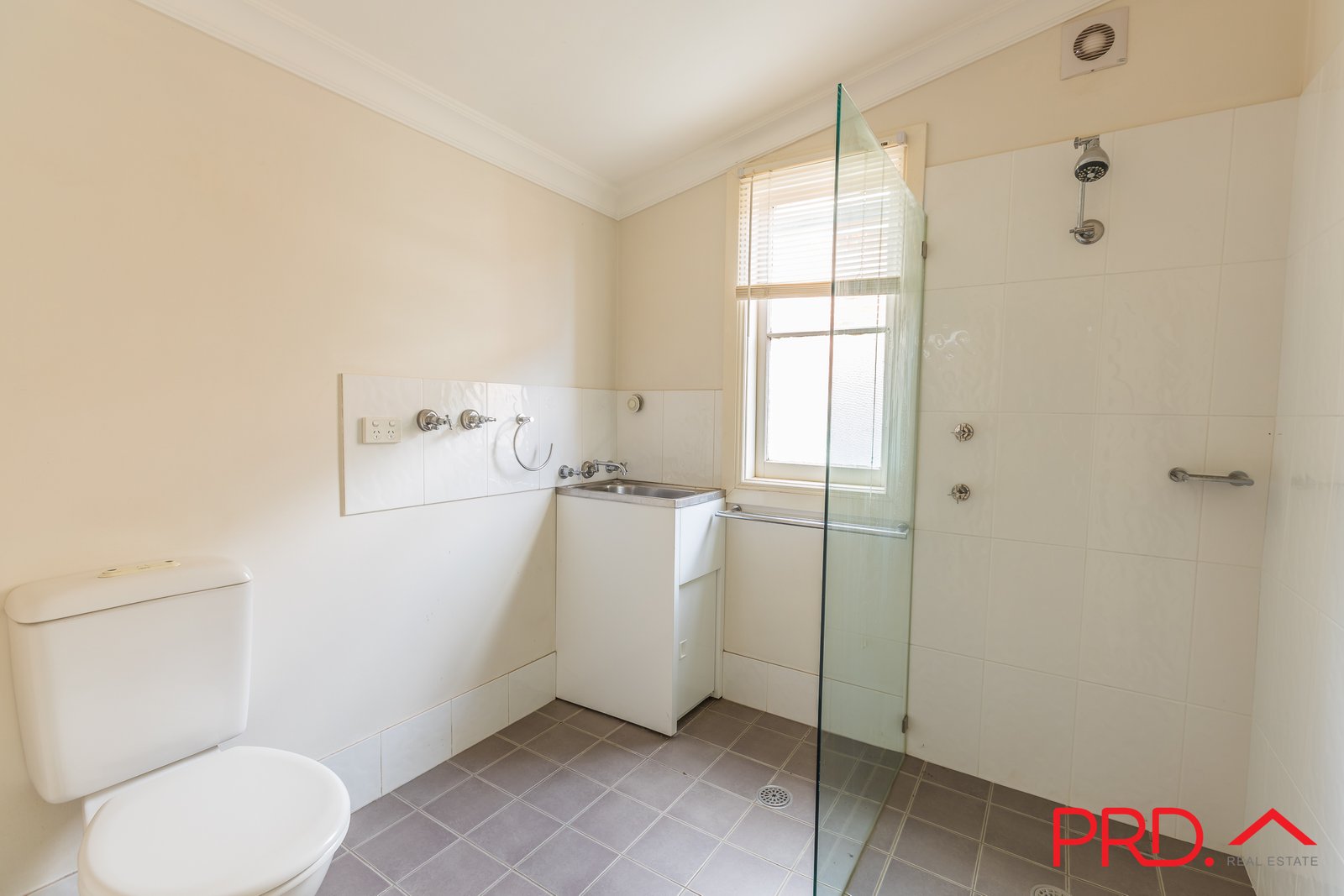 106 Belmore Street TAMWORTH 4