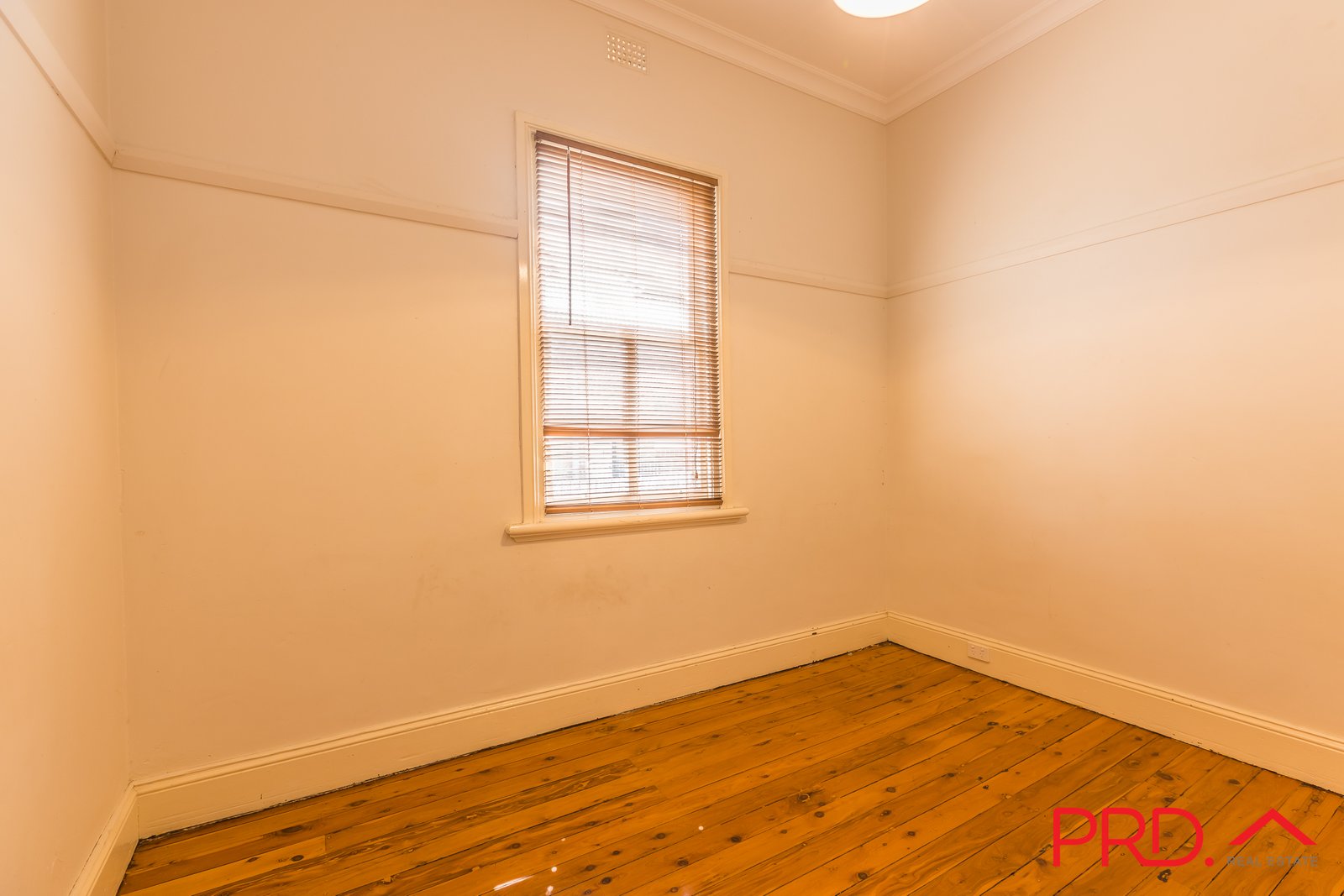 106 Belmore Street TAMWORTH 9
