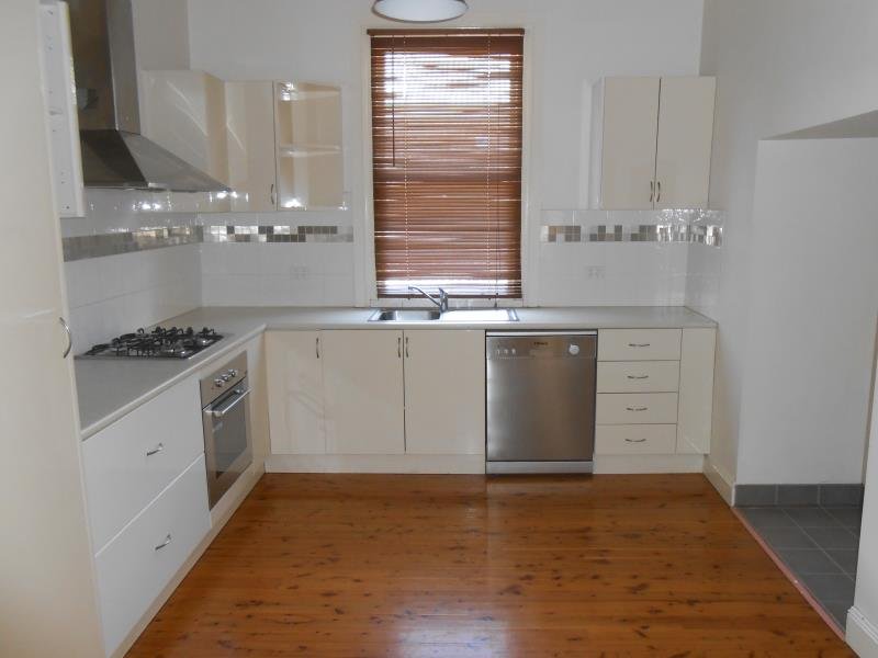 106 Belmore Street TAMWORTH 2