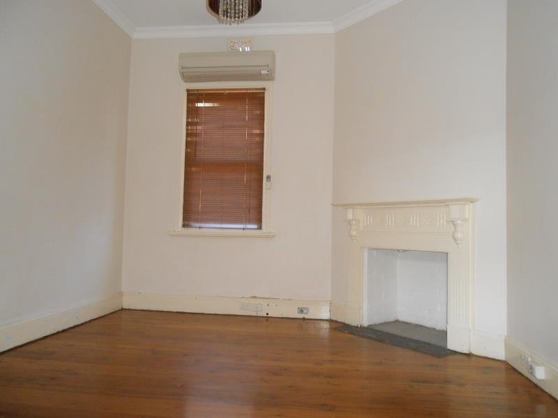 106 Belmore Street TAMWORTH 3