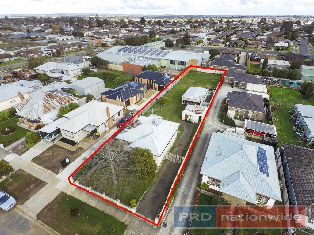 106 Beverin Street SEBASTOPOL 1