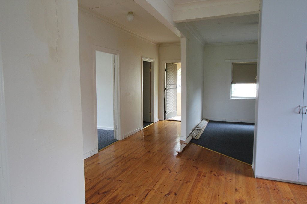 106 Beverin Street SEBASTOPOL 6