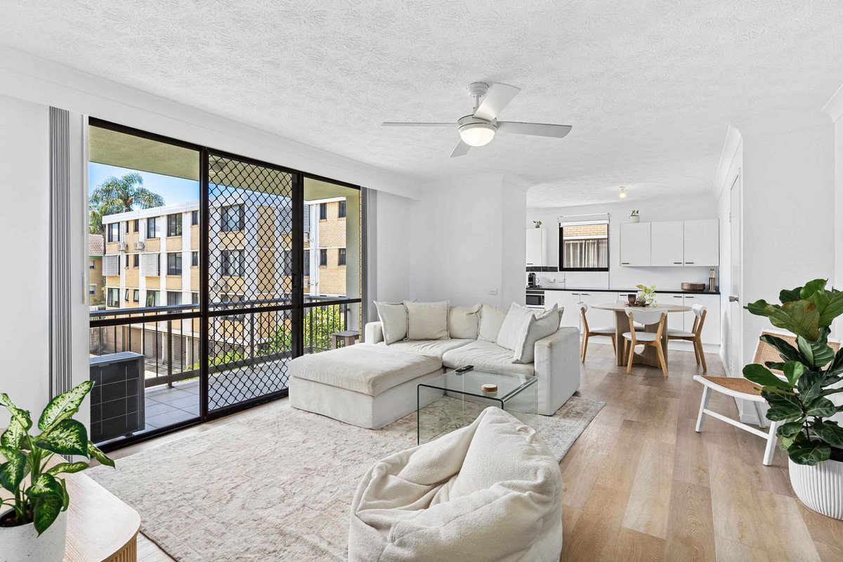10/6 Brooke Avenue Palm Beach 2
