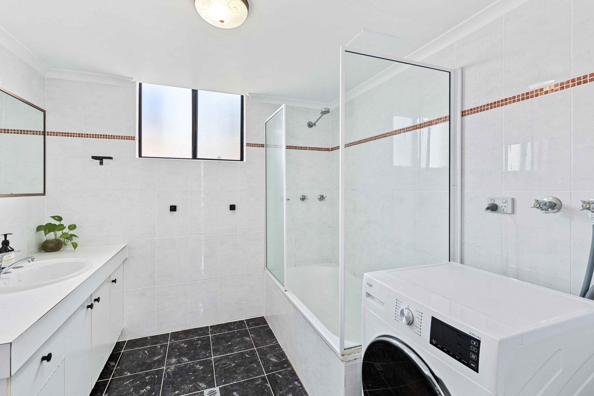 10/6 Brooke Avenue Palm Beach 10