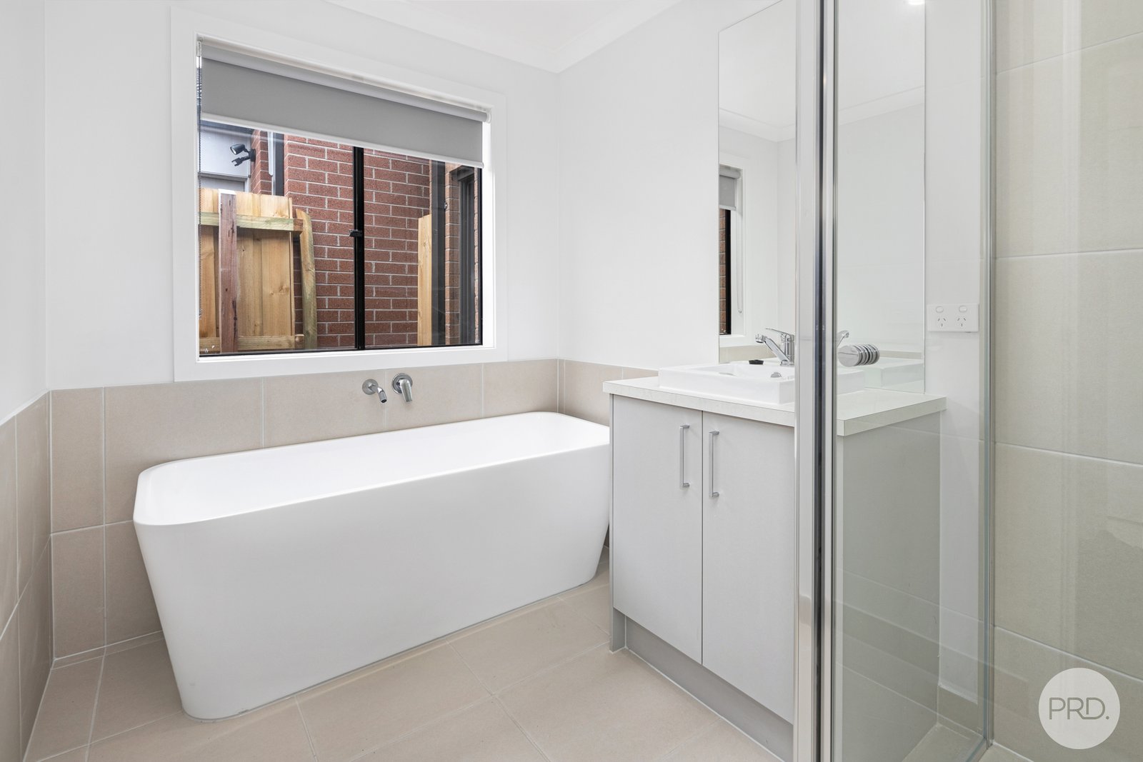 106 Crown Street SEBASTOPOL 8