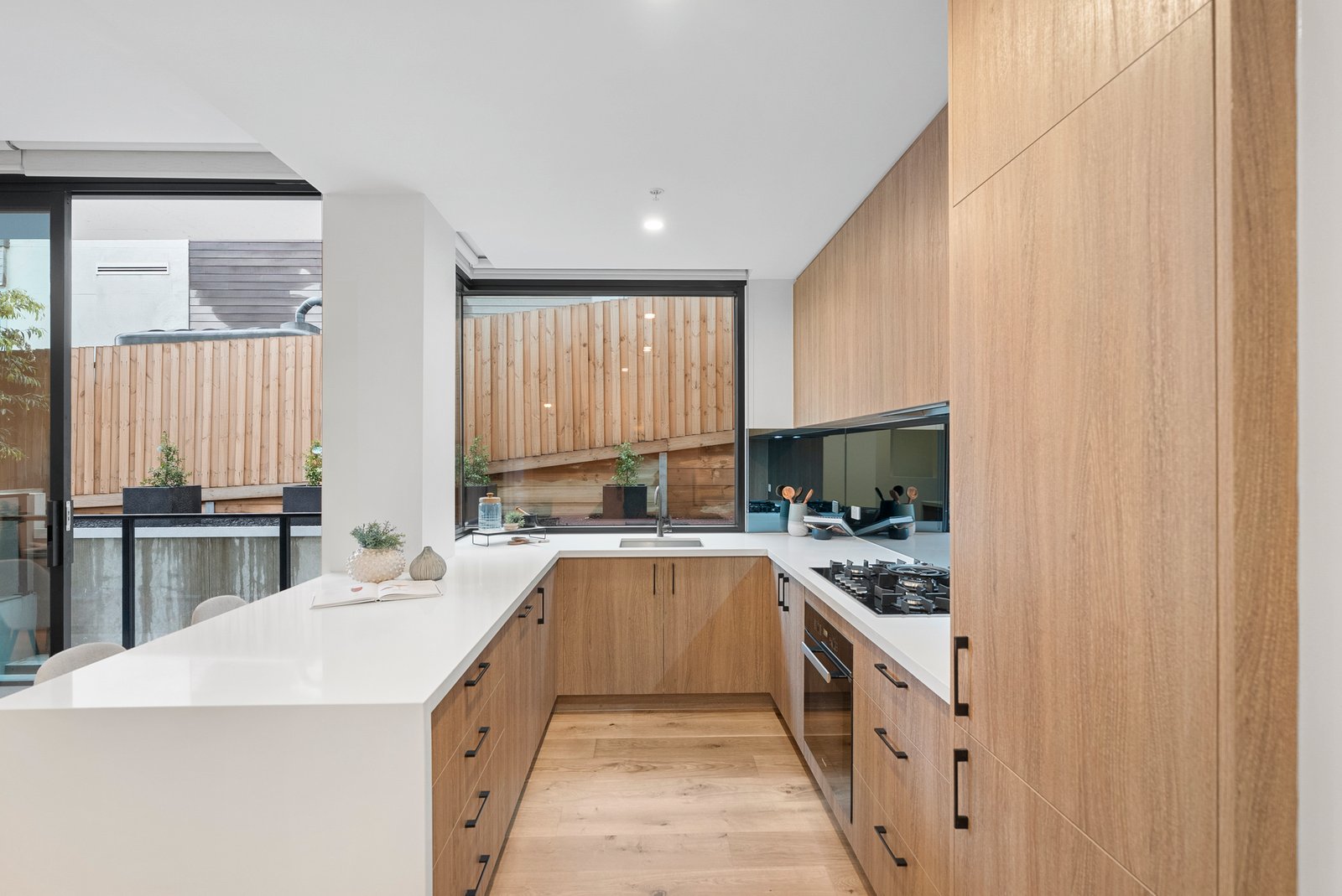 Gallery: 10/6 Fernhill Road