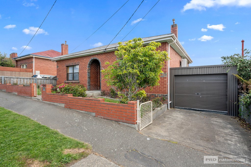 106 Giblin Street NEW TOWN 2