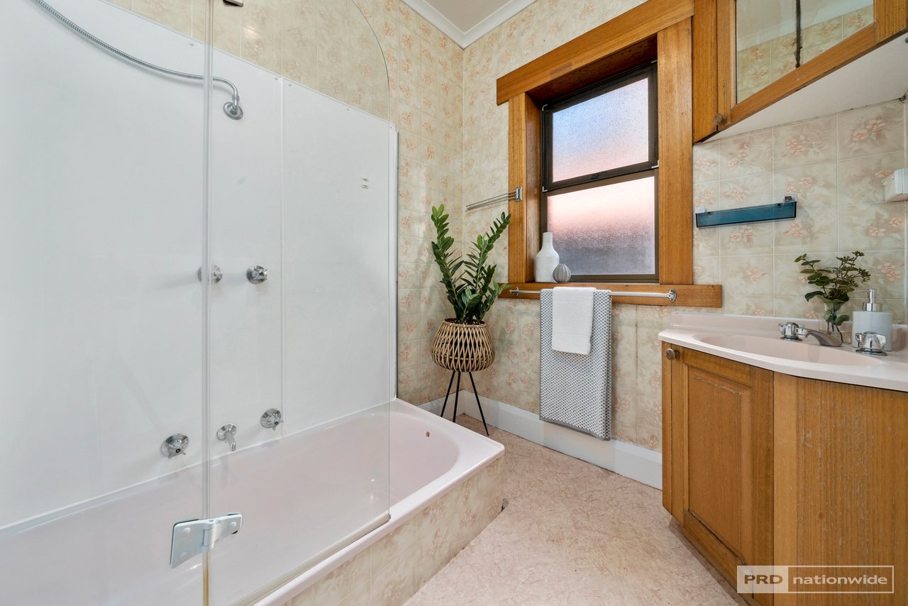 106 Giblin Street NEW TOWN 5