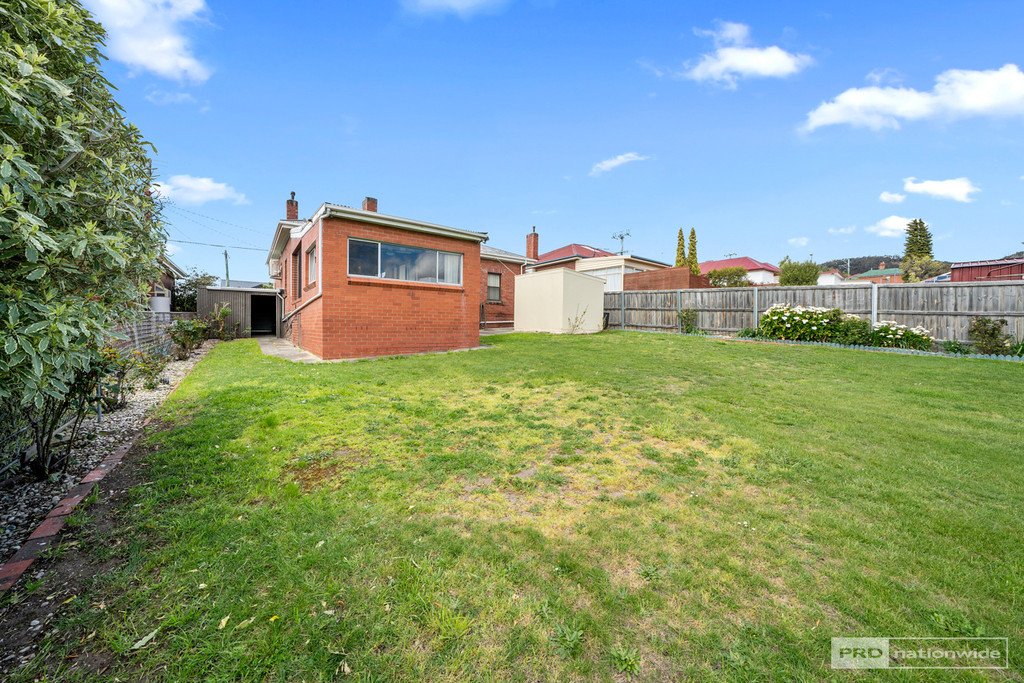 106 Giblin Street NEW TOWN 16