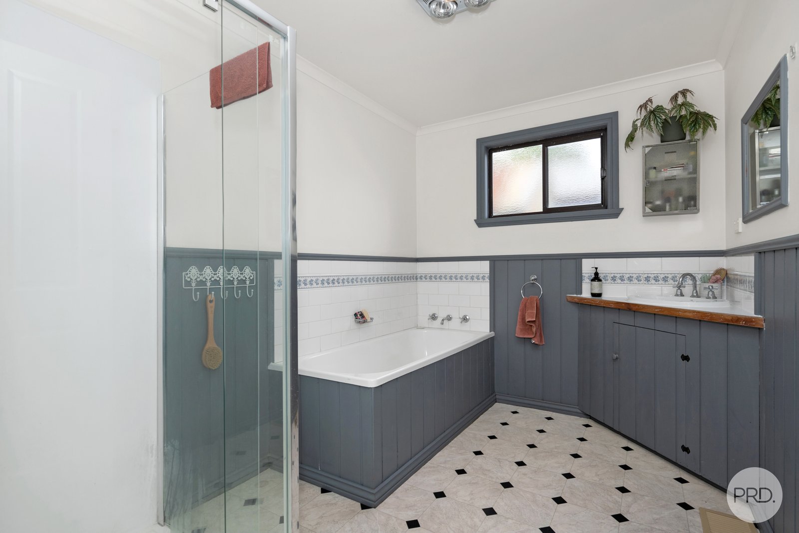 106 Gladstone Street MOUNT PLEASANT 9
