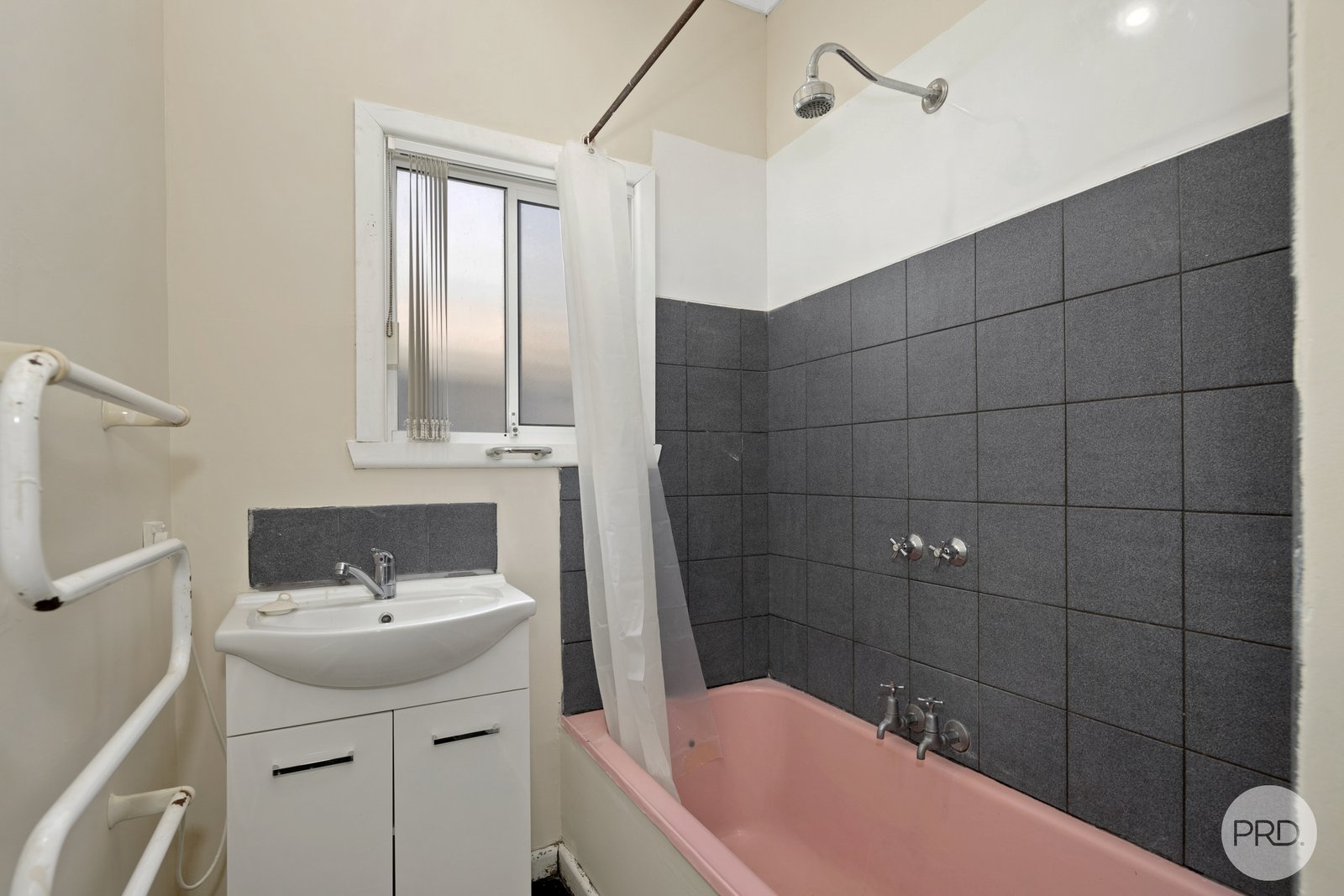 106 Grant Street SEBASTOPOL 6