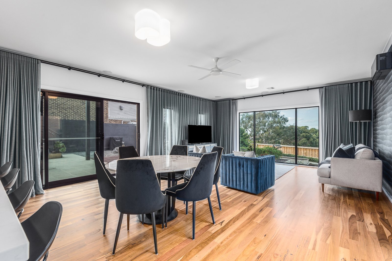 Gallery: 106 Grosvenor Drive