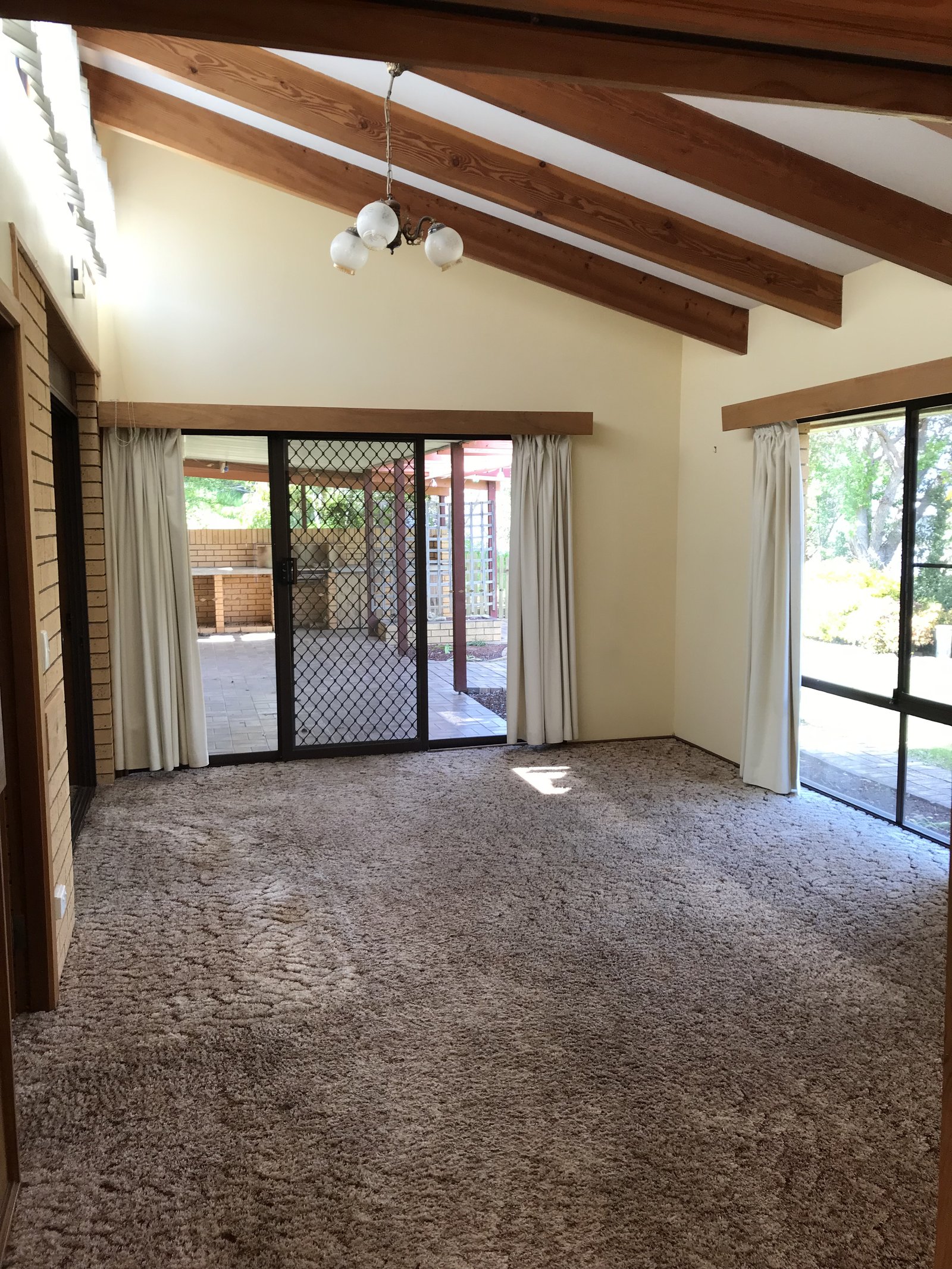 106 Hanley Street GUNDAGAI 4