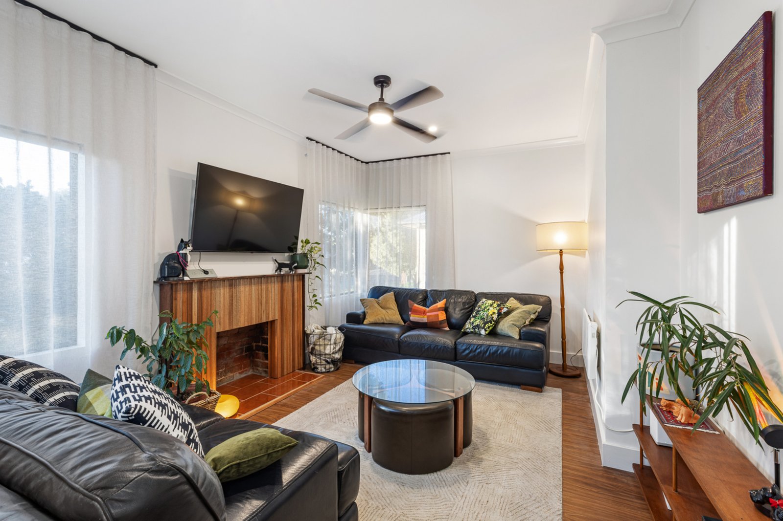 Gallery: 106 Humffray Street North