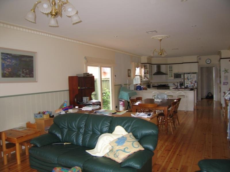 Gallery: 106 Johnston Street