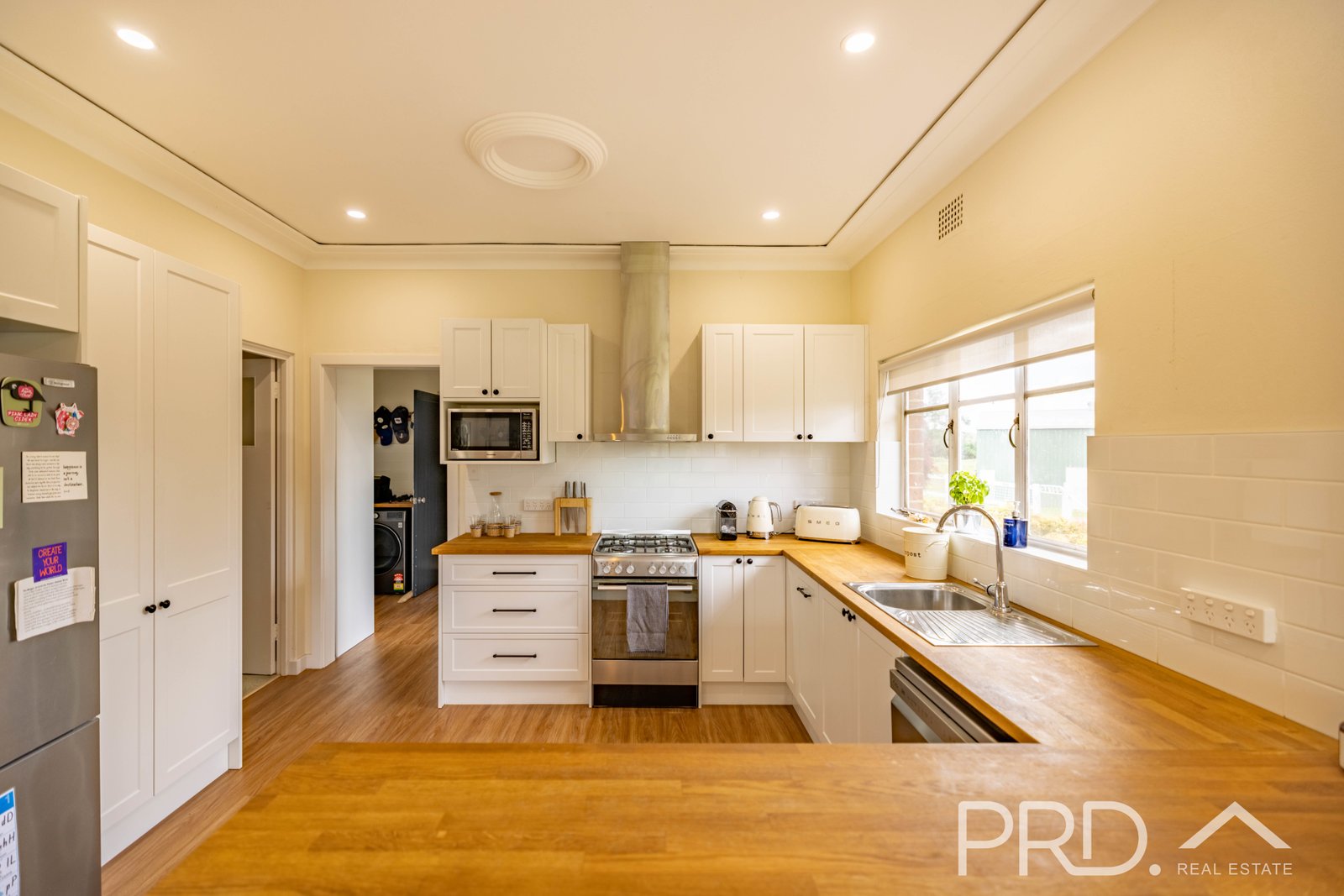 106 Lynch Street ADELONG 3