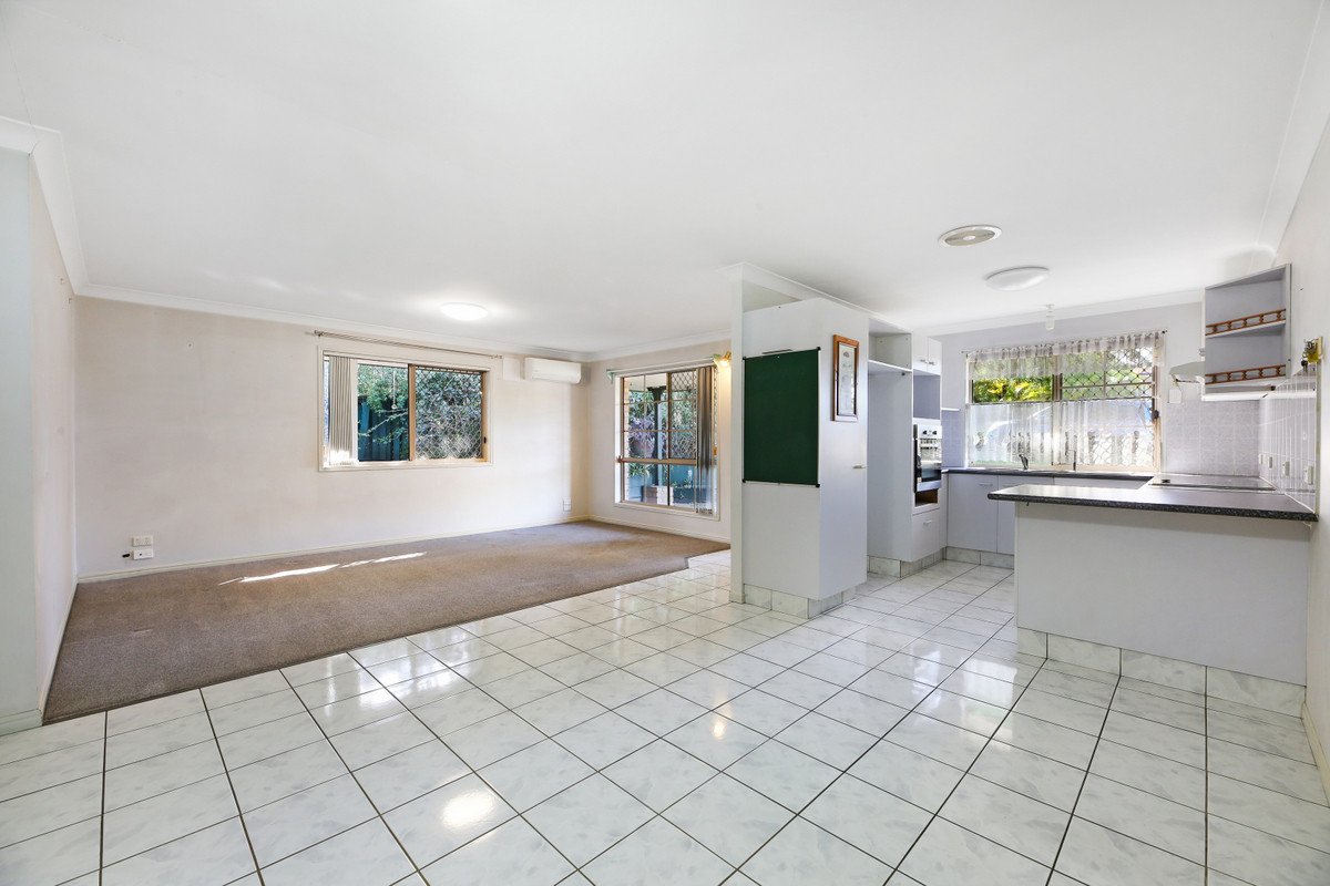 106 Merridown Drive Merrimac 5