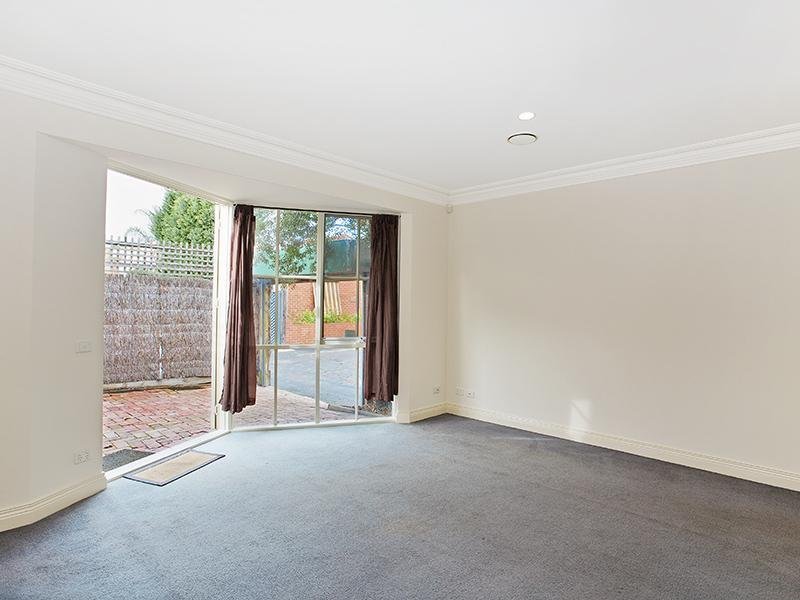 Gallery: 106 Nott Street