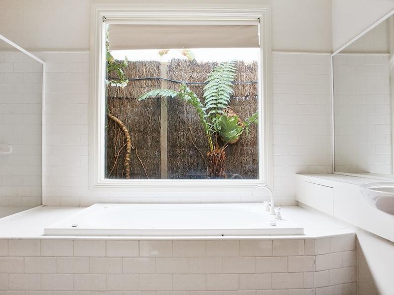 Gallery: 106 Nott Street
