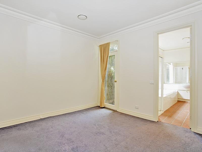 Gallery: 106 Nott Street