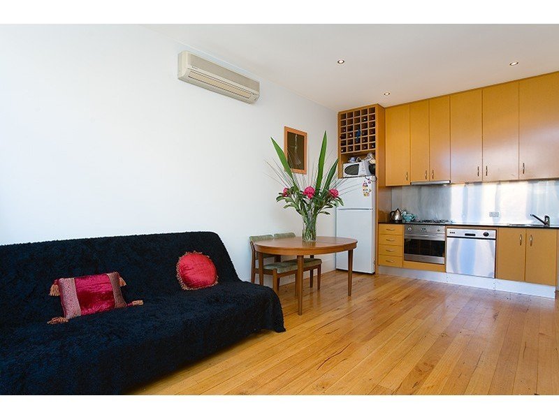 Gallery: 106 Raglan Street