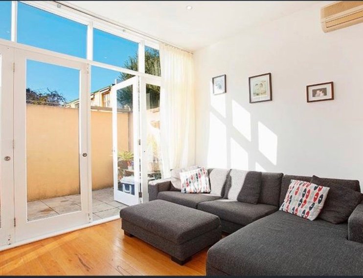 Gallery: 106 Raglan Street