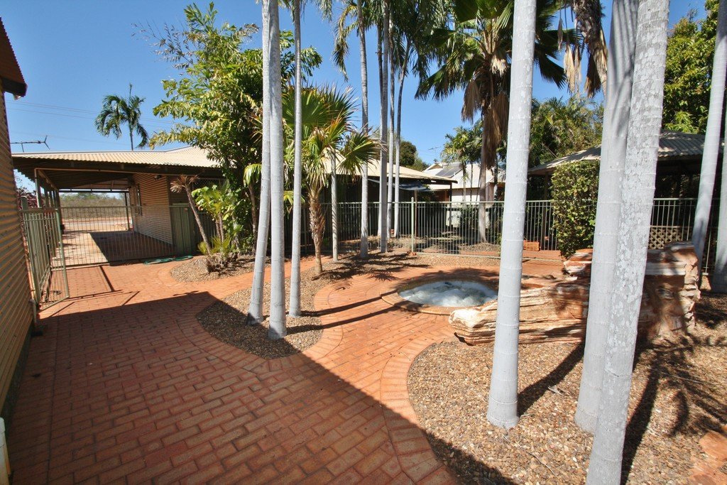 106 Reid Road CABLE BEACH 2