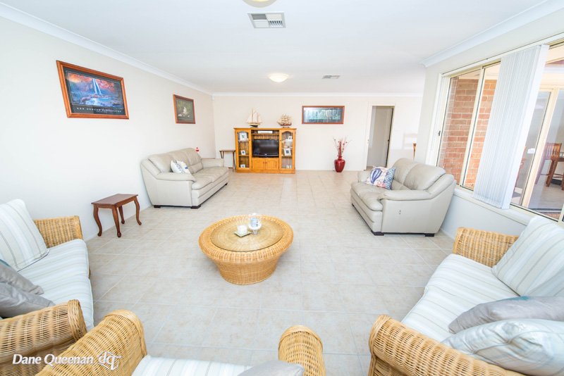 106 Sergeant Baker Drive CORLETTE 3