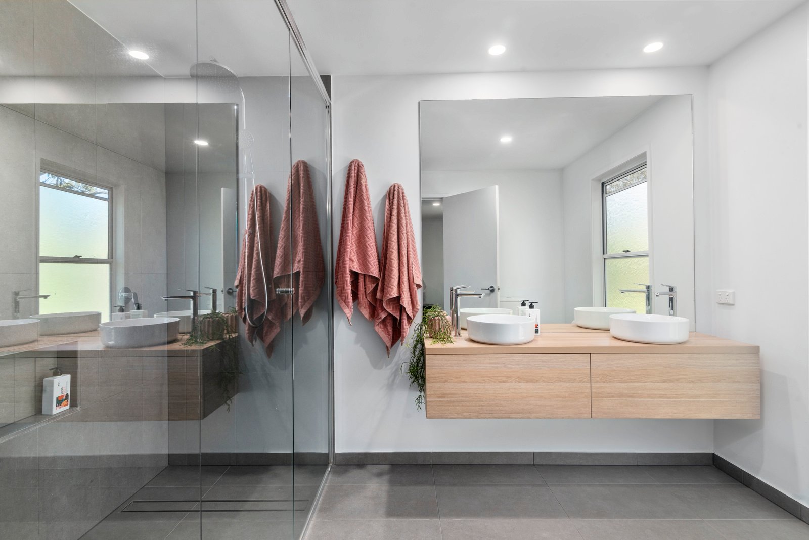 106 Skyline Terrace BURLEIGH HEADS 9