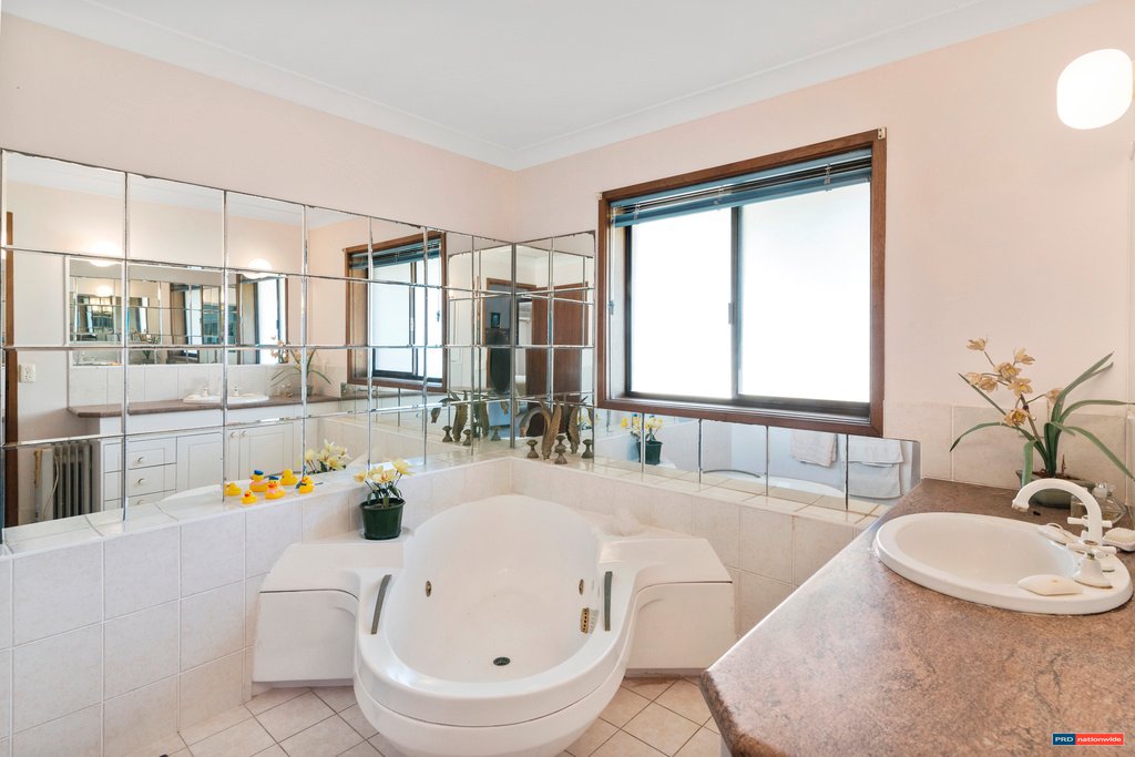 106 Tallebudgera Drive PALM BEACH 12