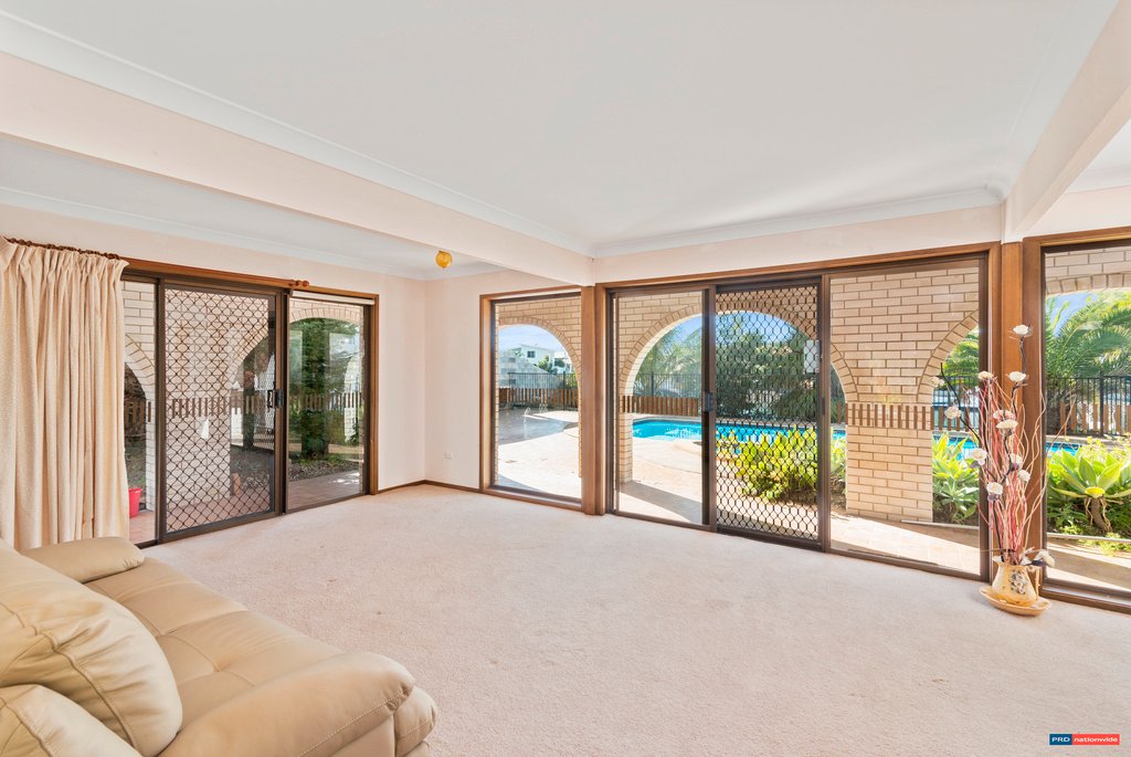 106 Tallebudgera Drive PALM BEACH 13