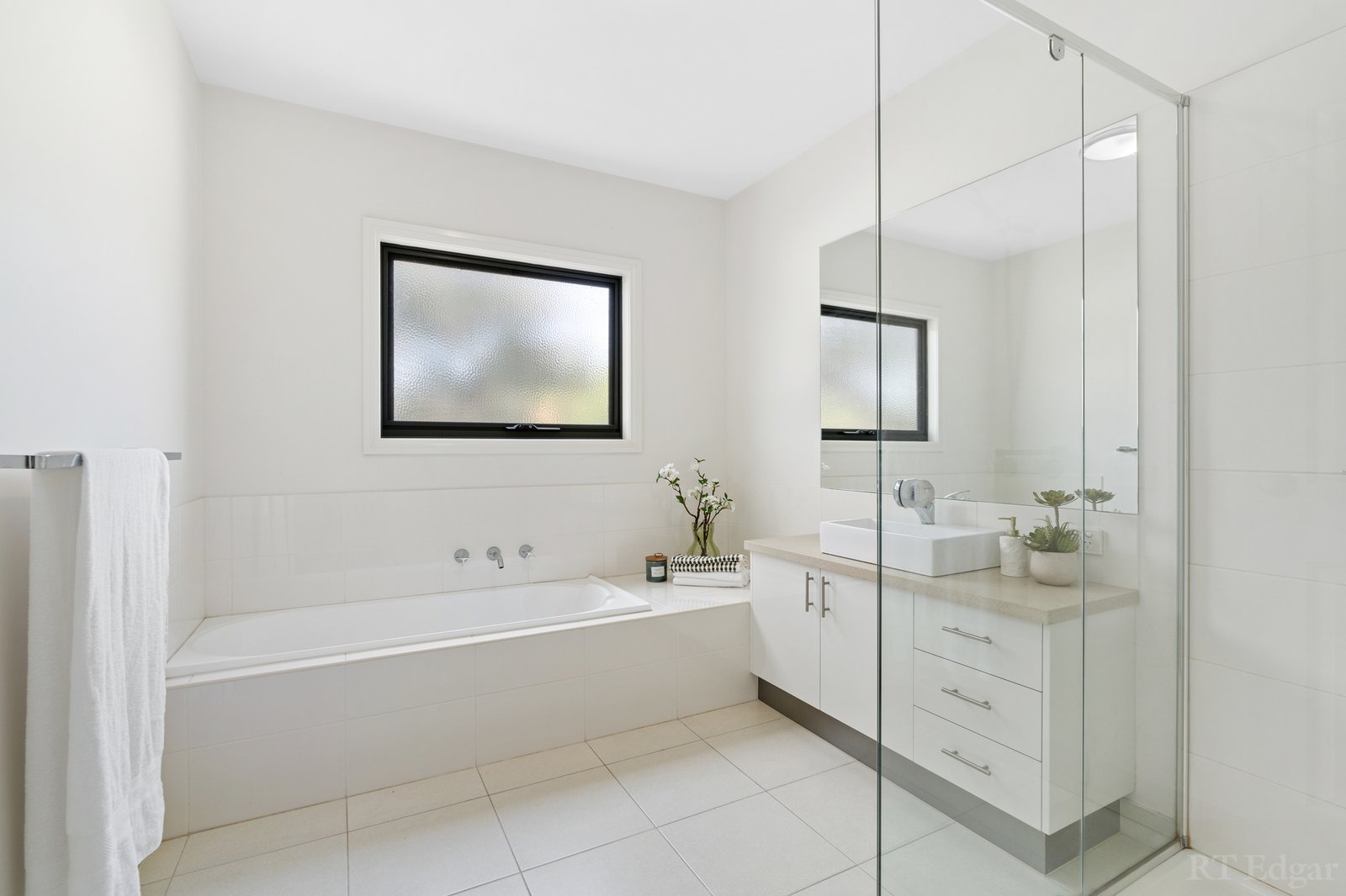 Real Estate and Property in 106 Warrandyte Road, Ringwood, VIC