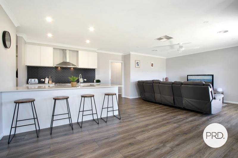 106 Whitehall Avenue SPRINGDALE HEIGHTS 3