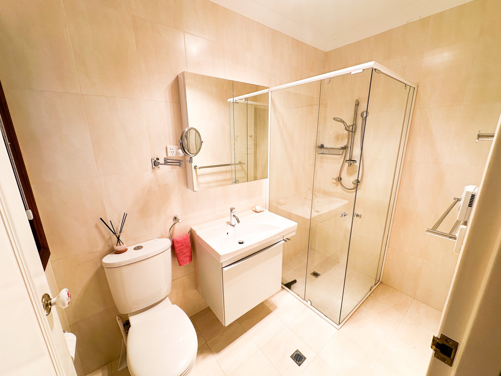 106 Winton Street TUMBARUMBA 11