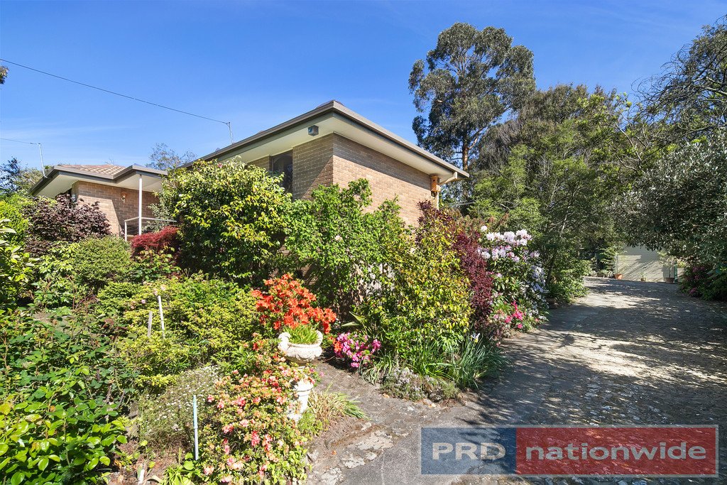 106 Yarana Drive MOUNT HELEN 2